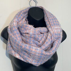 CHERIE Bliss Infinity Scarf Blue and Pink Houndstooth NWT